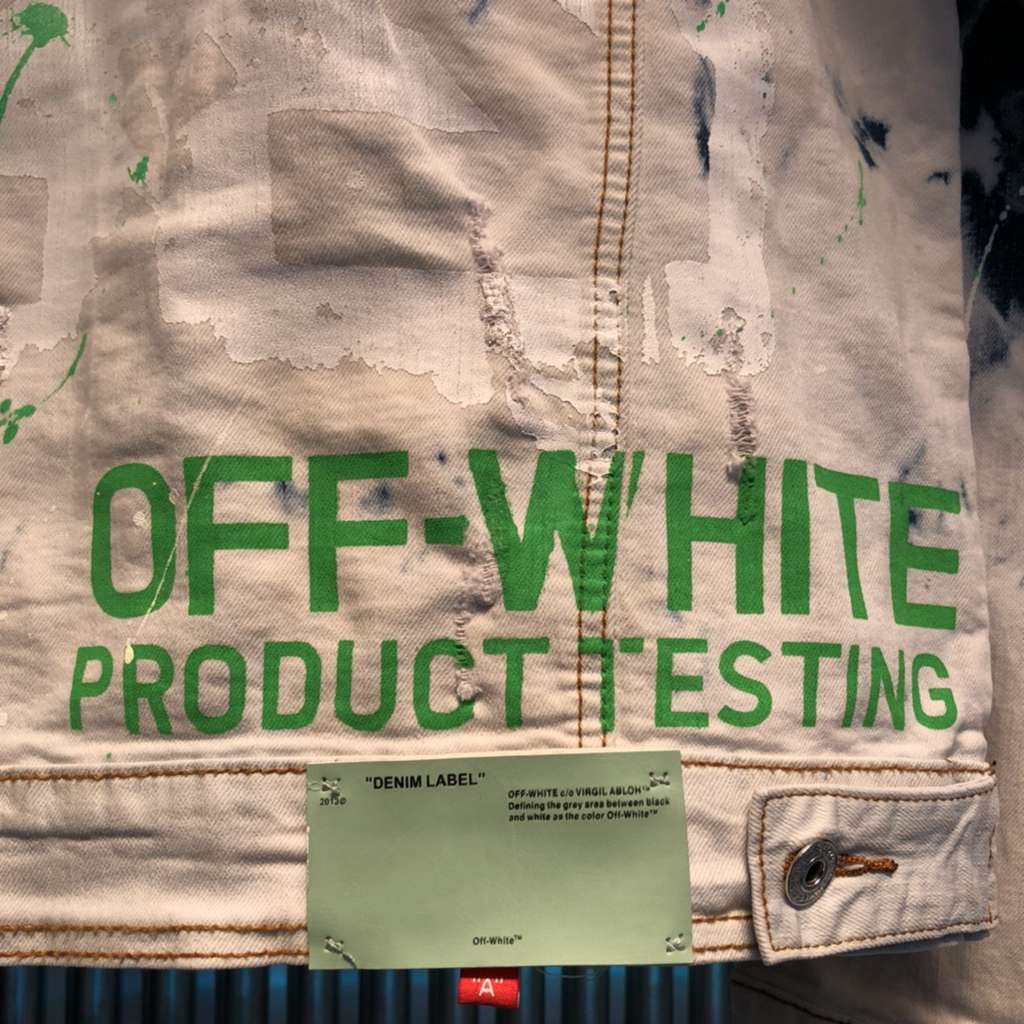 OFF WHITE
